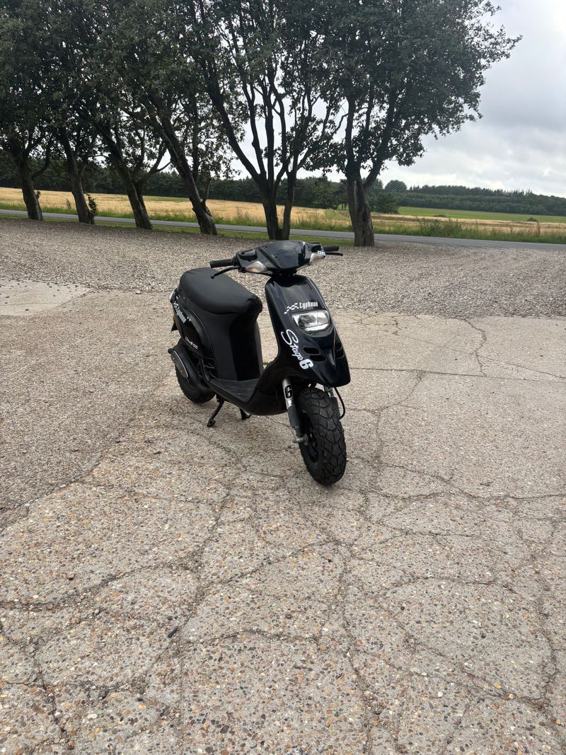 Piaggio typhoon