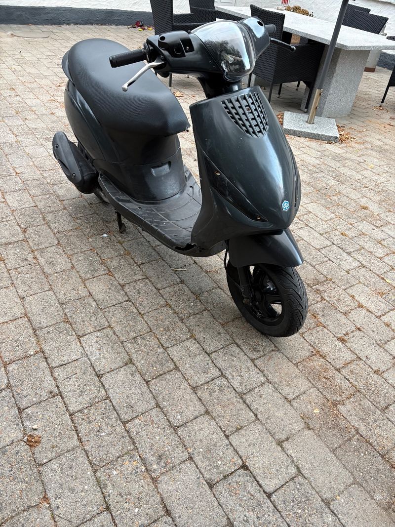 Piaggio new zip 4t